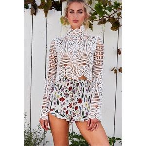 STONE COLD FOX PERKINS CROP IN WHITE